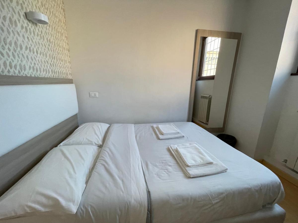 Luciano Laterani Guest House Rom Exterior foto